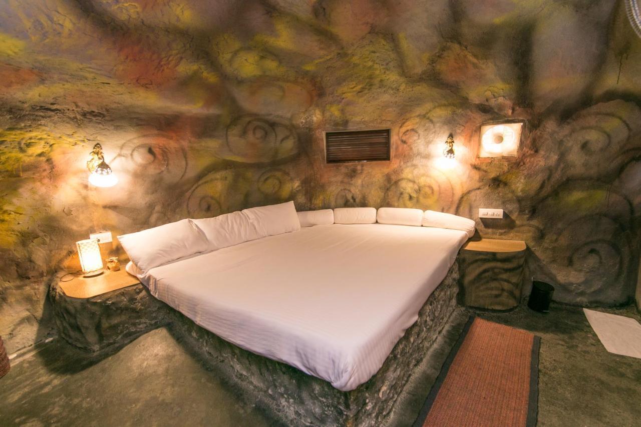 Rockville Hotell Sultan Bathery Eksteriør bilde