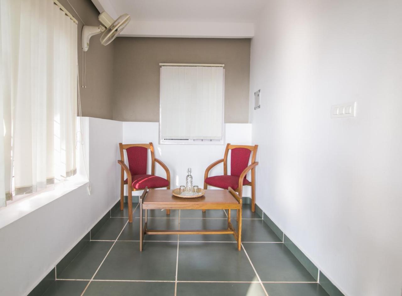 Rockville Hotell Sultan Bathery Eksteriør bilde