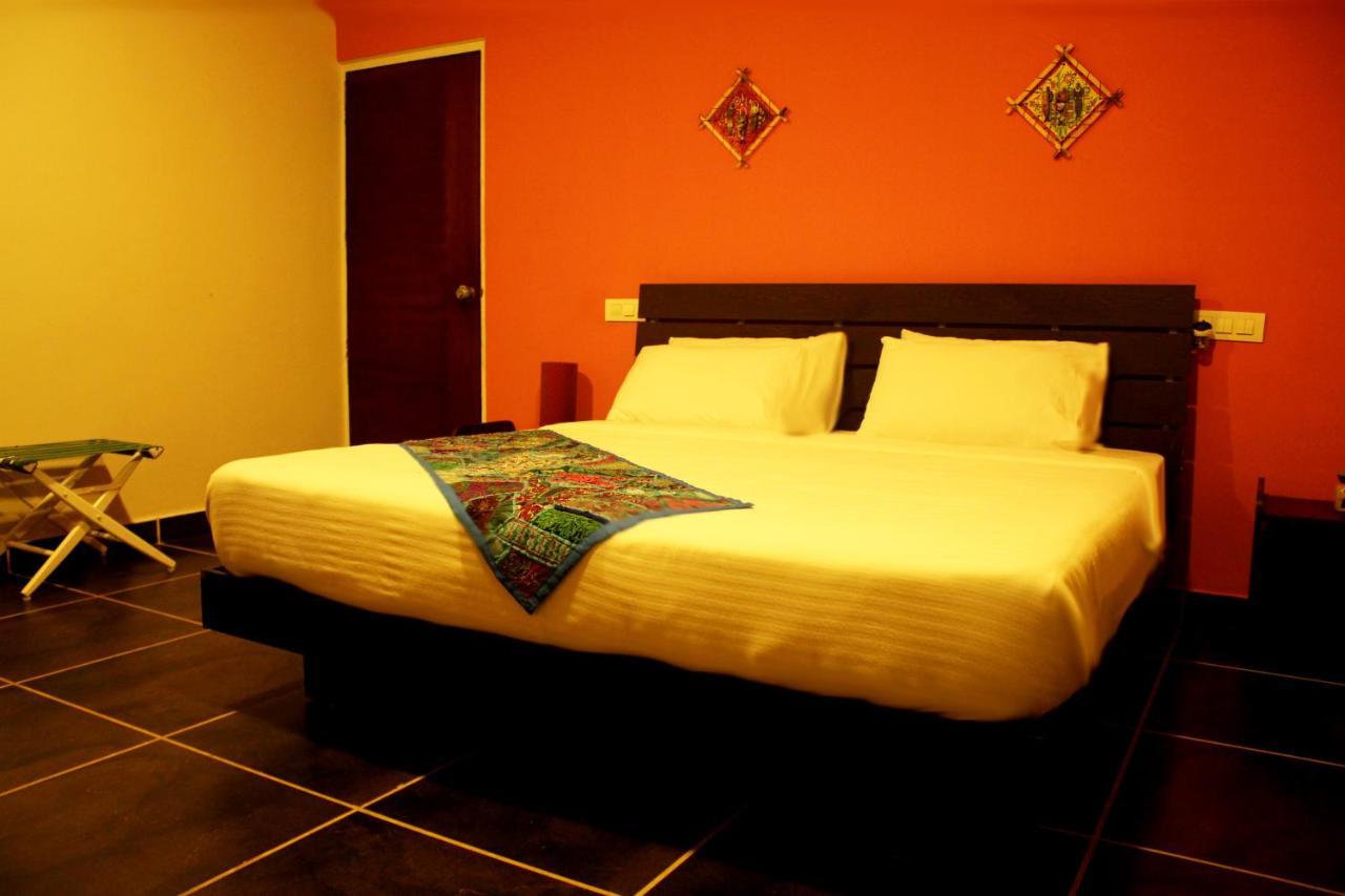 Rockville Hotell Sultan Bathery Eksteriør bilde